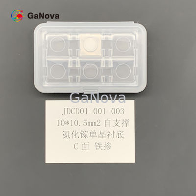 10*10,5mm2 Característica C Fe-dopado Tipo SI GaN de pie libre Substrato de cristal único Macro Defecto Densidad 0cm−2 TTV ≤ 10 μm Resistividad 106 Ω·Cm Dispositivos de RF Wafer