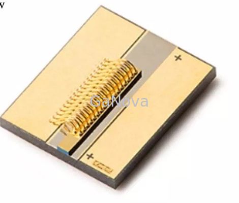 Chip láser de diodo COS de 915 nm y 10 W en diseño de submontaje